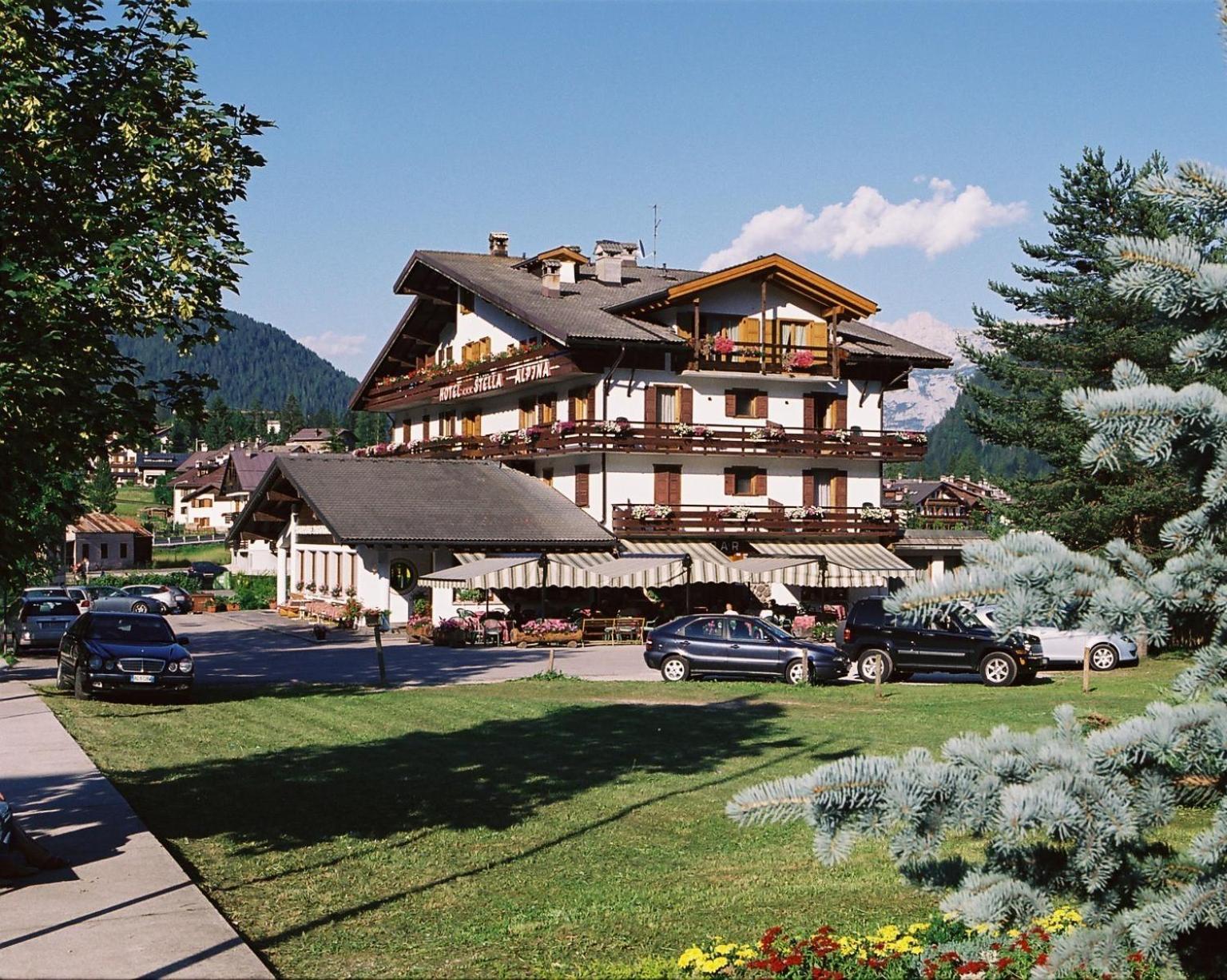 Hotel Stella Alpina ファルカーデ エクステリア 写真