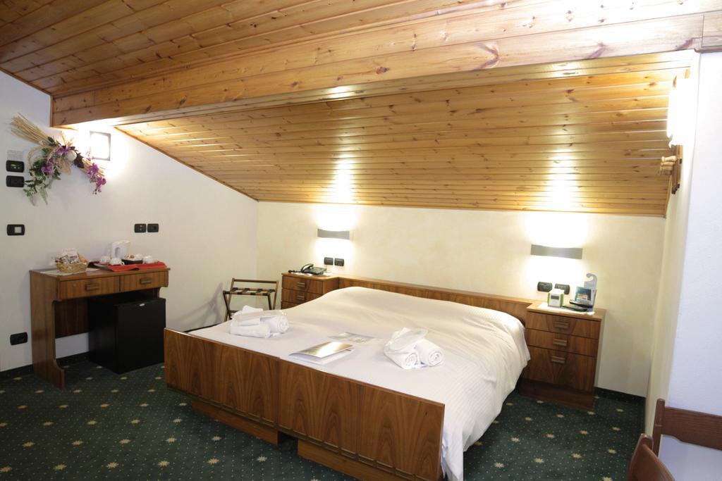 Hotel Stella Alpina ファルカーデ エクステリア 写真