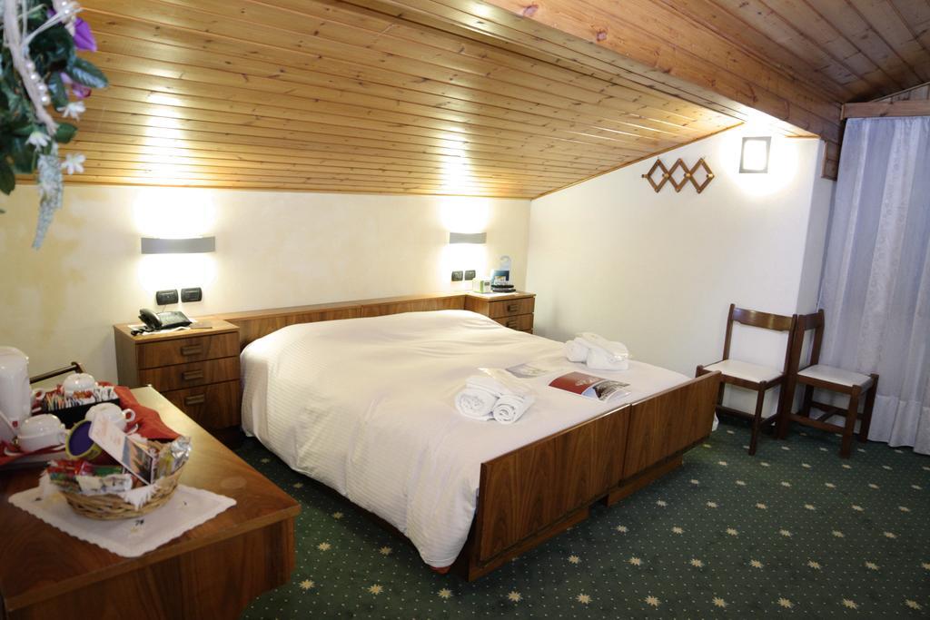 Hotel Stella Alpina ファルカーデ エクステリア 写真