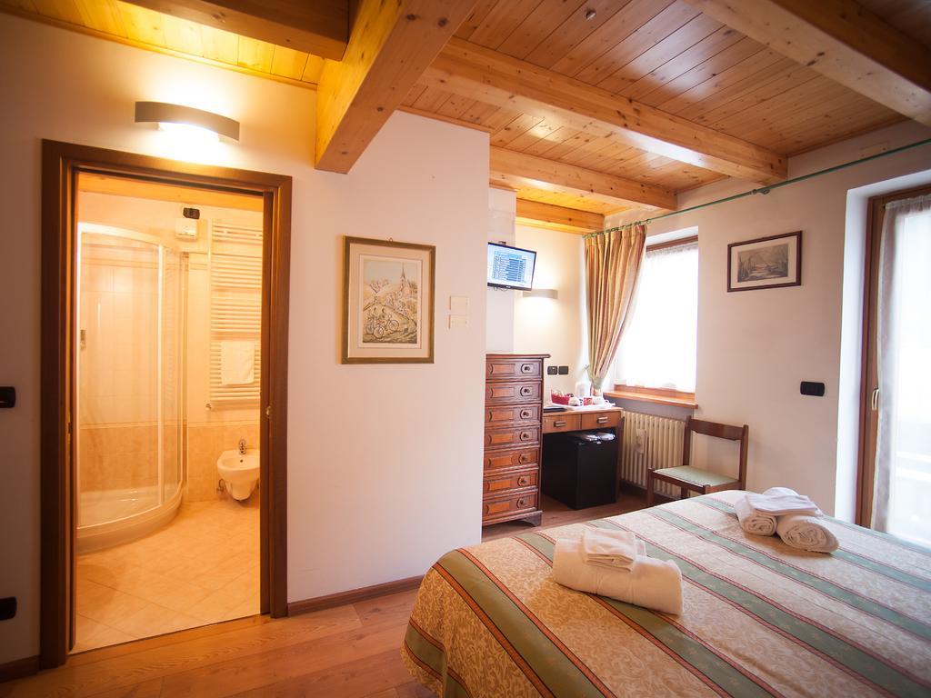 Hotel Stella Alpina ファルカーデ エクステリア 写真